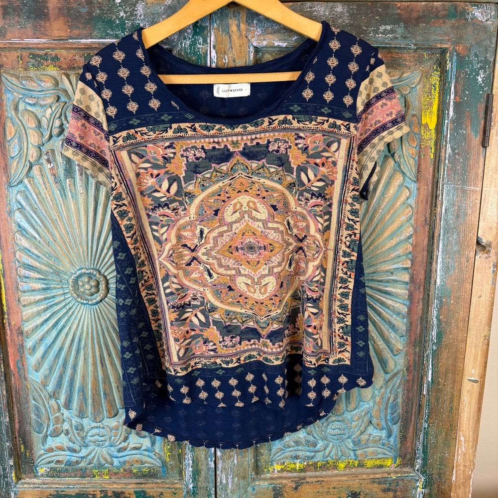 Lucky Brand tee shirt boho mandala tile